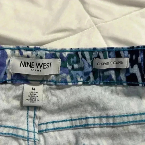 Nine West Jean Women Size 14 Chrystie Capris Soft Twill Touch Denim Blue Print - Picture 5 of 7